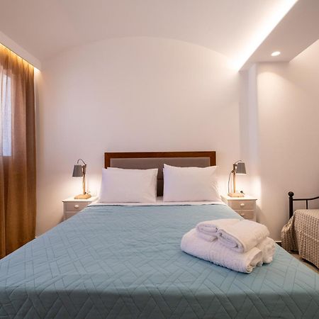 Sand Gem - Beach Apartments Периволос Екстериор снимка