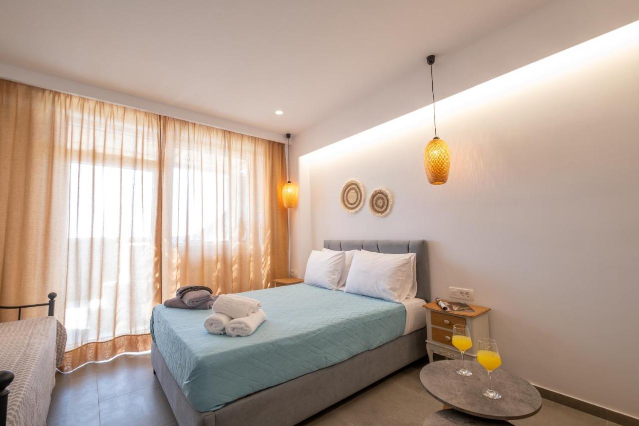 Sand Gem - Beach Apartments Периволос Екстериор снимка