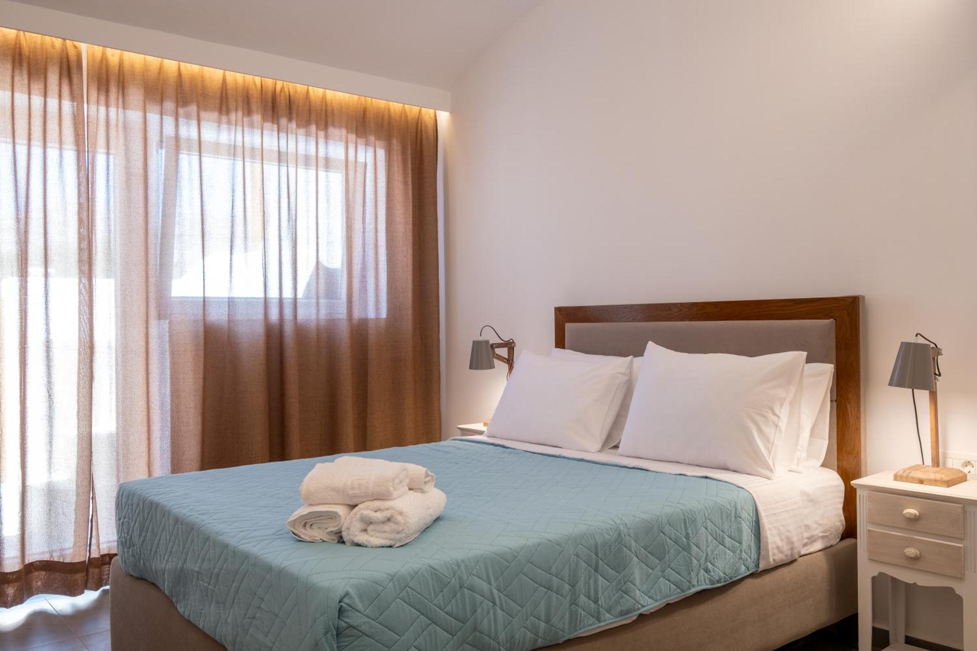 Sand Gem - Beach Apartments Периволос Екстериор снимка